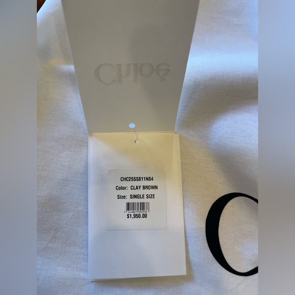 Chloe “Spin” Medium Tote Bag in shiny-grained leather - Picture 8 of 13